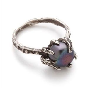 SOLD ⚠️ LAUREN WOLF black pearl claw stingray ring